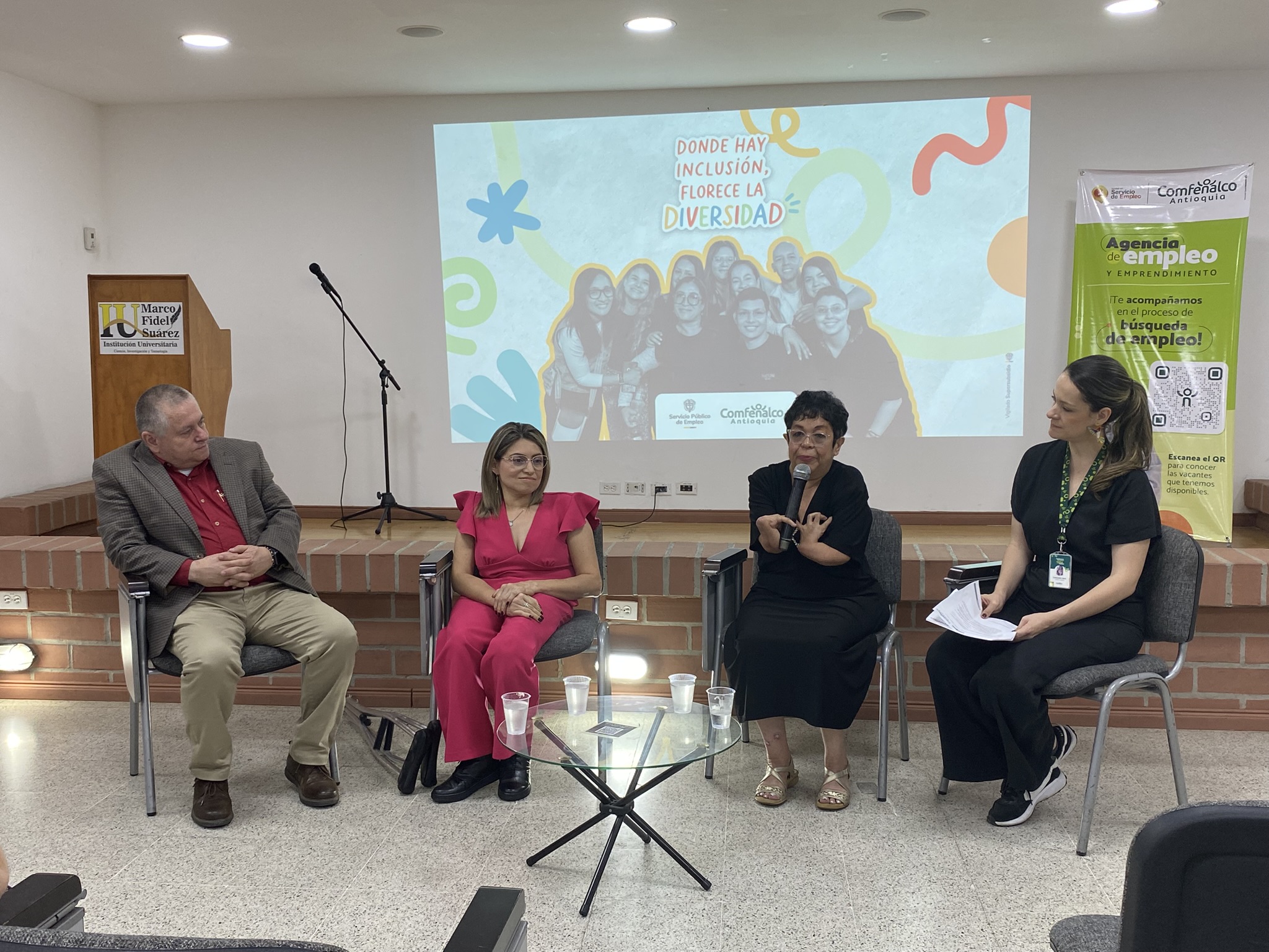Conversatorio sobre inclusión y oportunidades